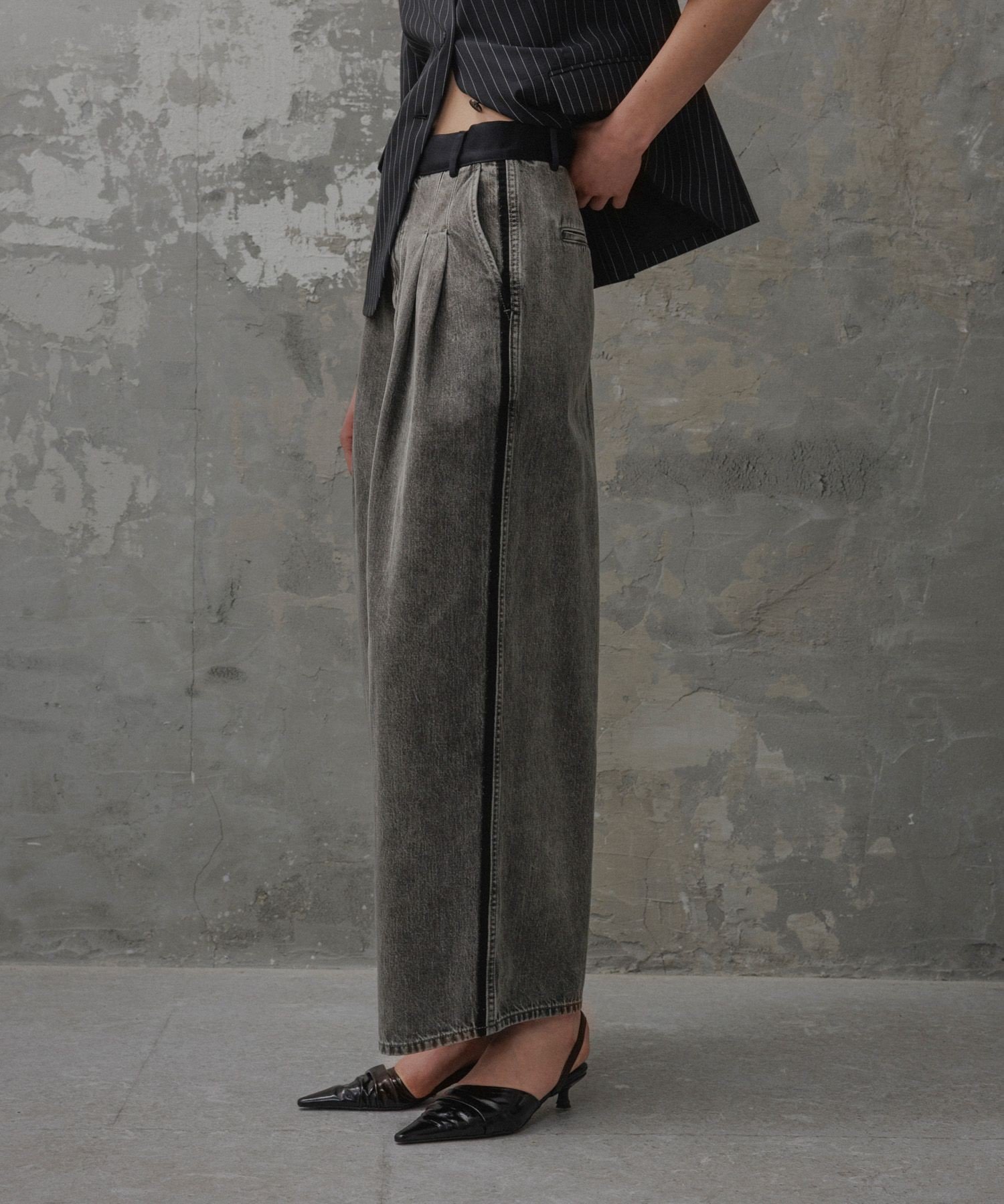 ADAM ET ROPE'｜【EMOELLE】・【サステナブル】ドレスデニムパンツ