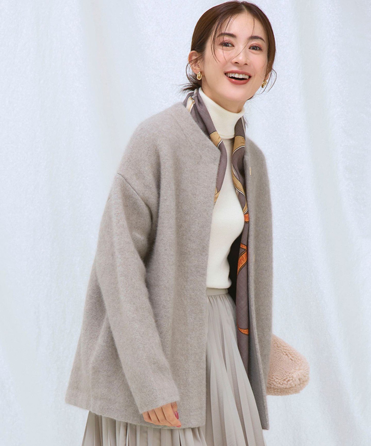 23区｜【見上愛さん着用】ラクーンブレンドダブルフェイス ニット