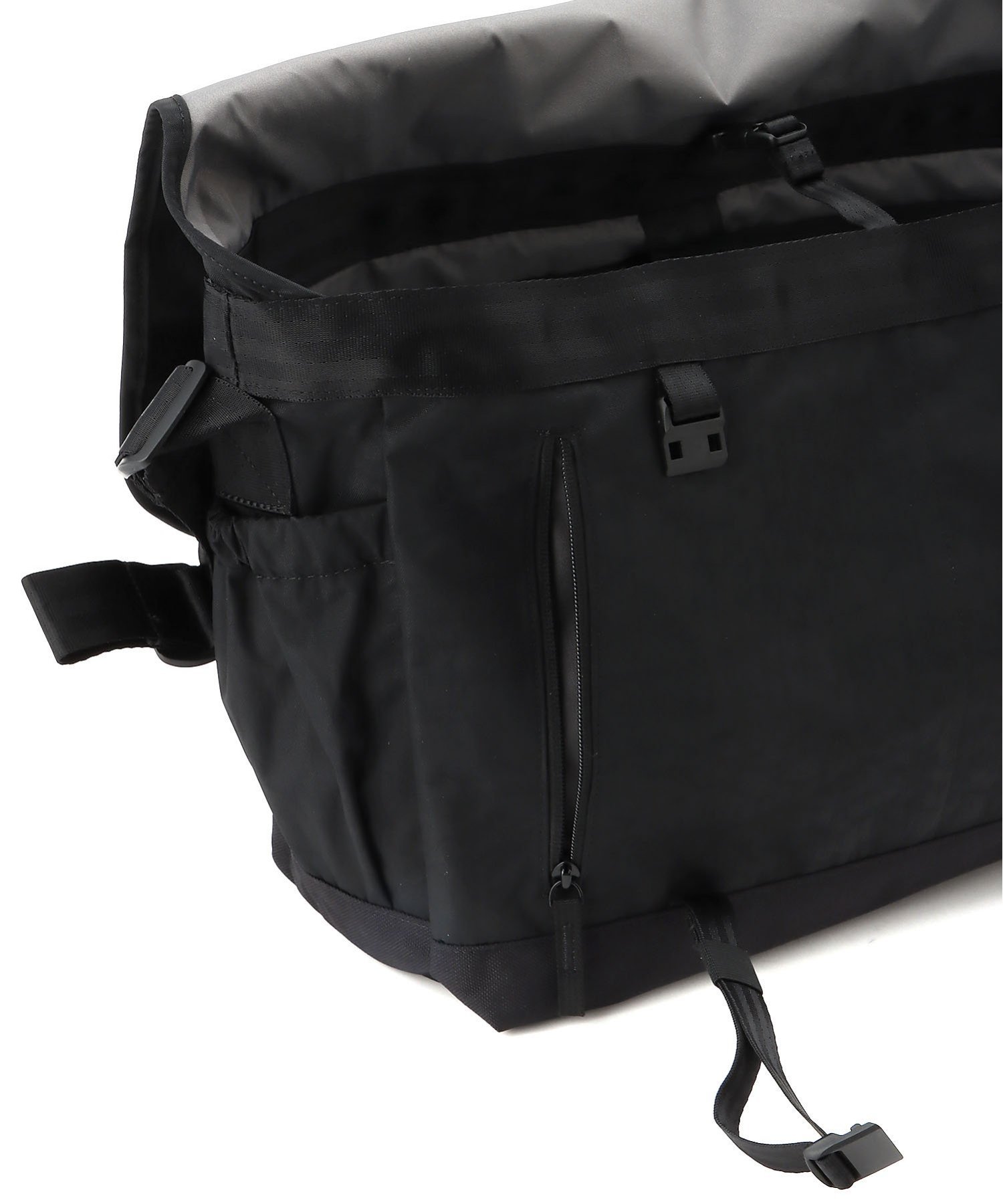 CHROME｜(M)COURIER FLAP MSNGR 20L | Rakuten Fashion(楽天