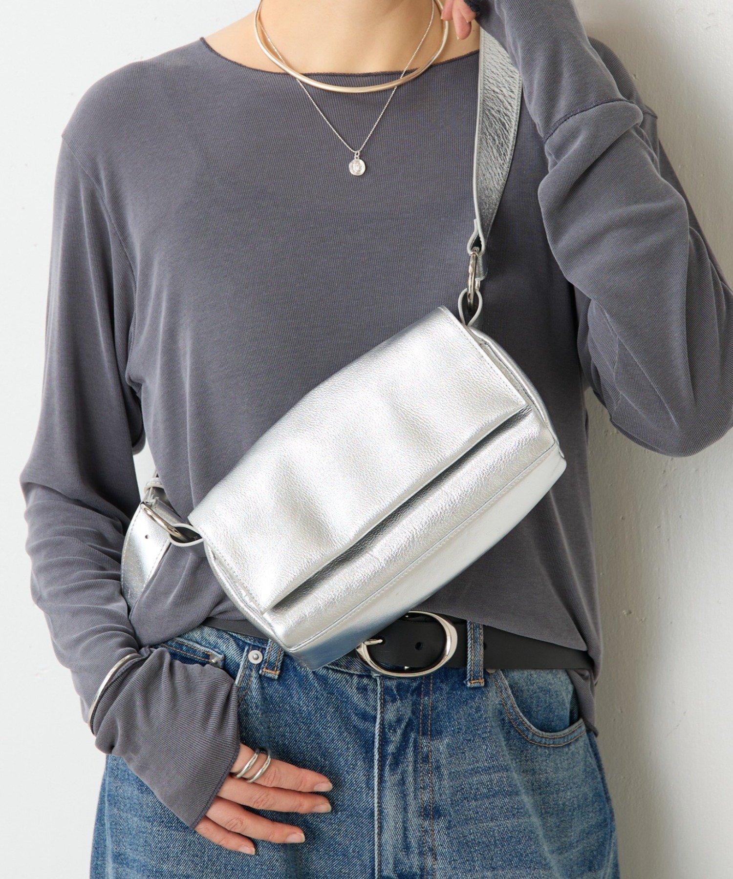 BEARDSLEY｜《本革》ミニレザーボディバッグ | Rakuten Fashion(楽天