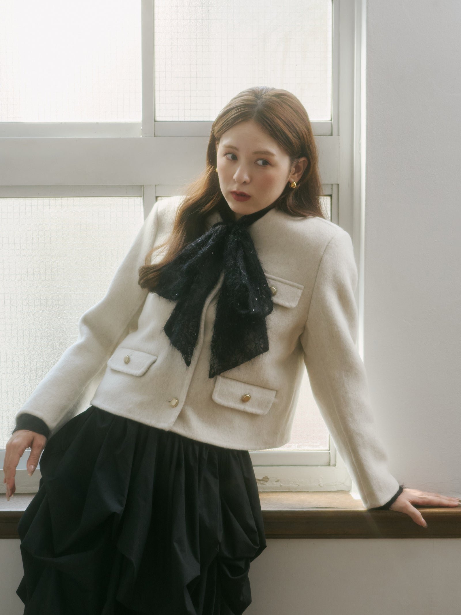 Olu.｜スパンコールレースリボンタイブラウス | Rakuten Fashion(楽天