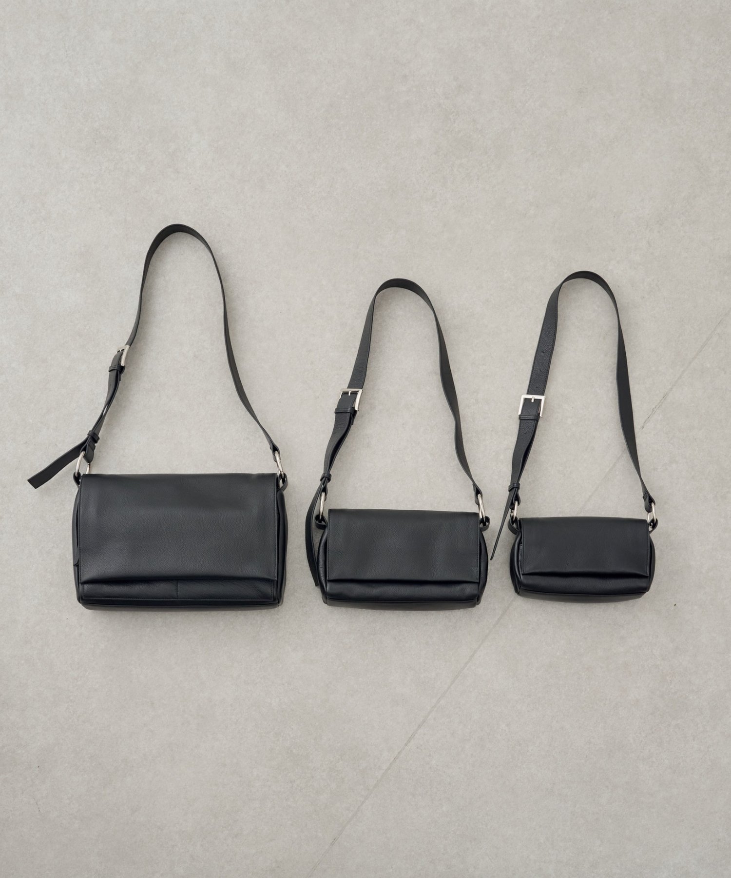 BEARDSLEY｜《本革》レザーボディバッグ | Rakuten Fashion(楽天