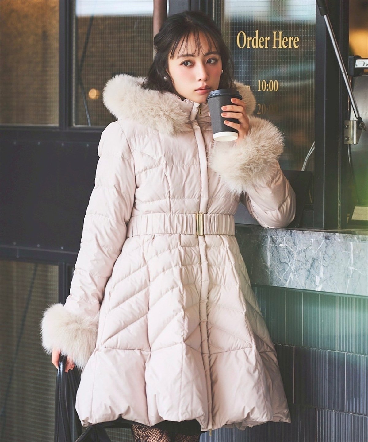 SWINGLE｜フォックスファー付Aラインダウン | Rakuten Fashion(楽天