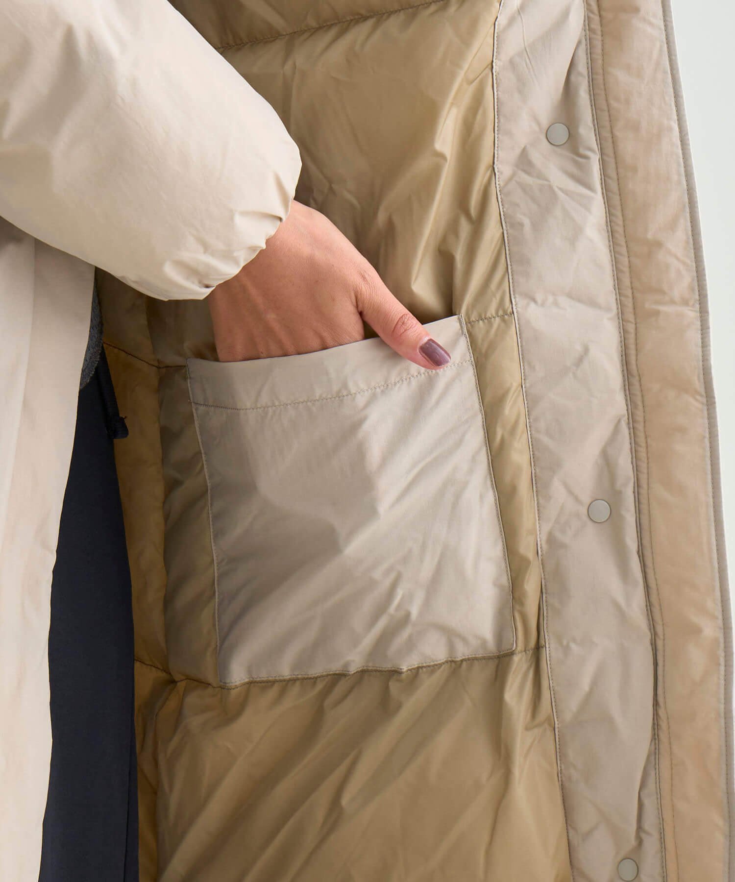 NANGA ONLINE SHOP｜ノーカラー ダウンコート ウィメンズ 25AW