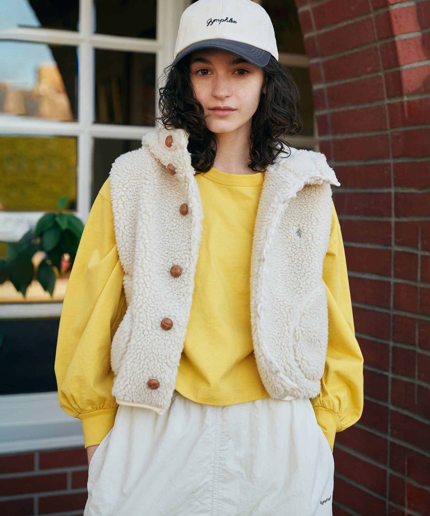 Bshop｜Gymphlex | ボア フードショートベスト WOMEN | Rakuten