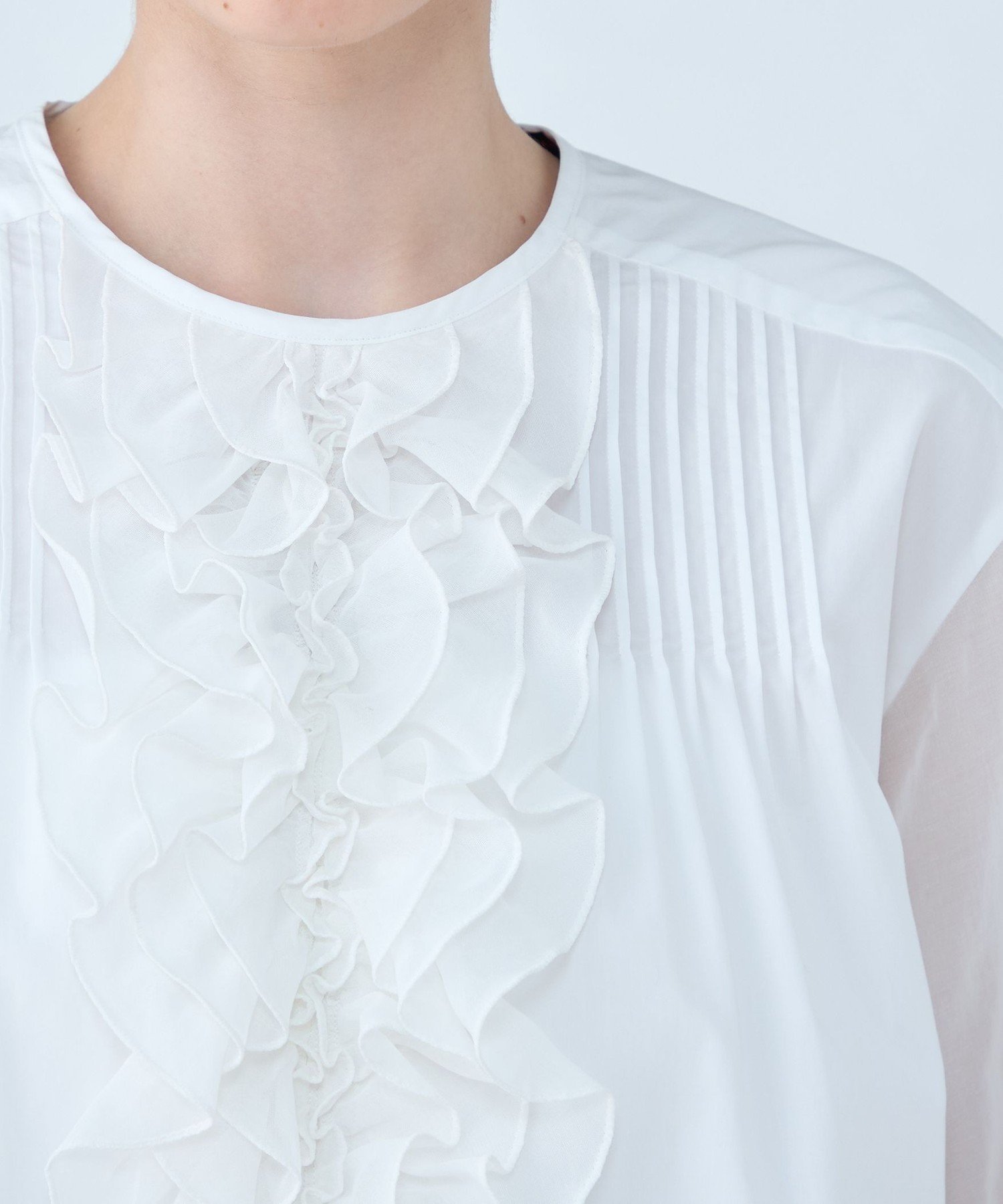 TOMORROWLAND｜ホワイトコンビネーション ラッフルブラウス | Rakuten