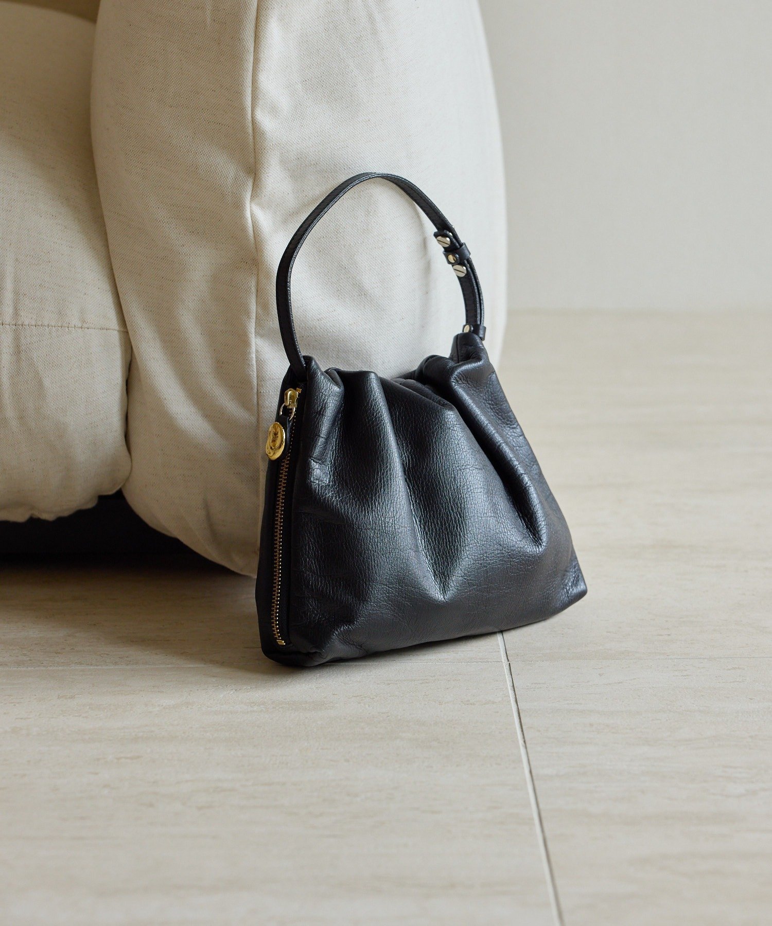 gemeil｜【累計販売1万本突破】レザーワンハンドルバッグ (CE-1014