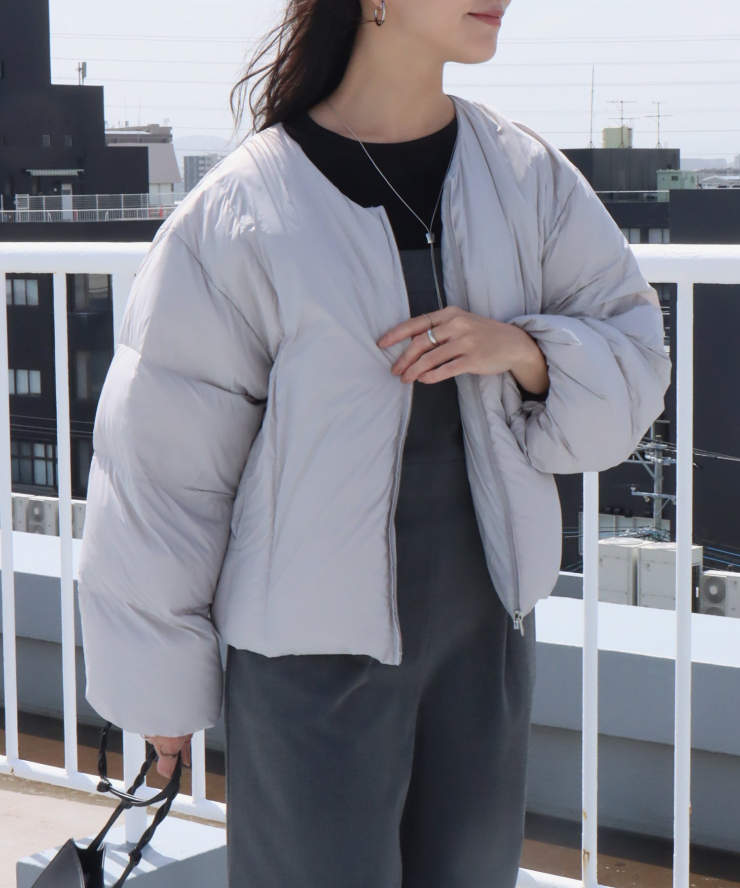 libelle more｜ナイロンショート丈ダウン・フェザージャケット