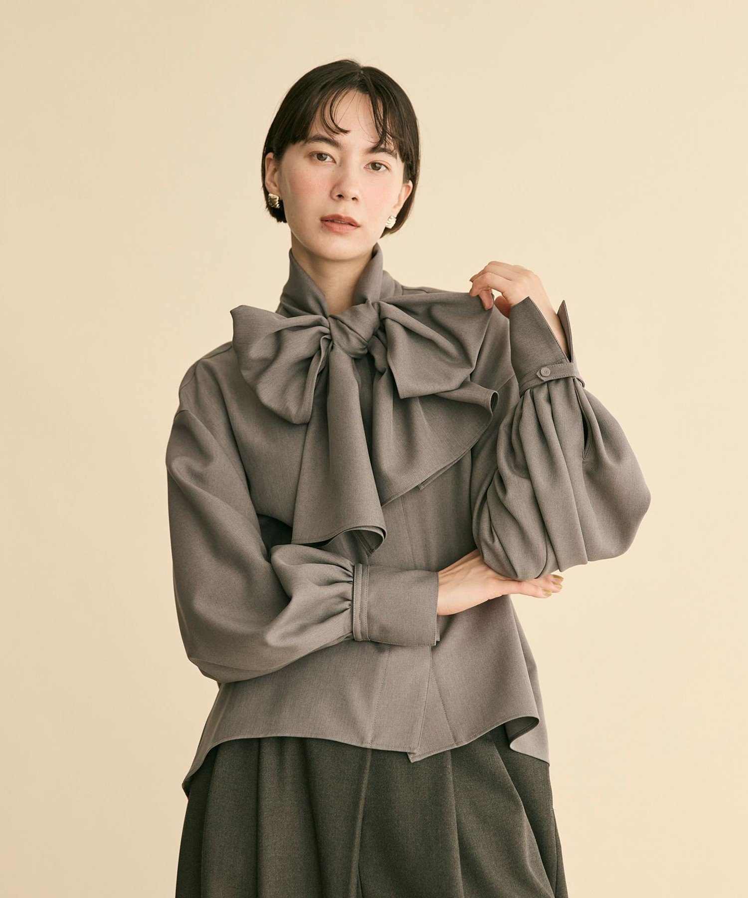 Newans｜【洗濯機可】ビックリボンパウダリーブラウス | Rakuten