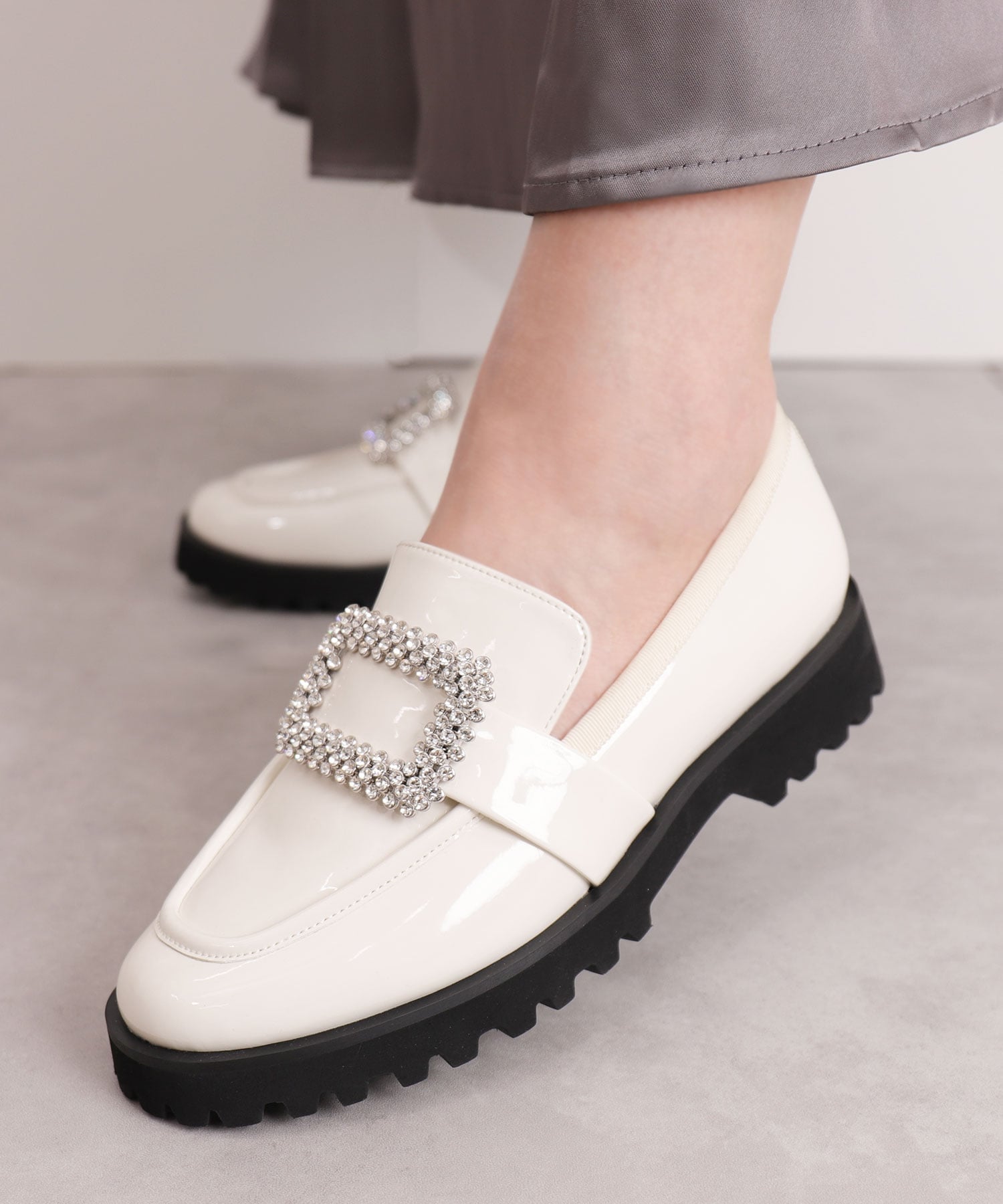 artemis by DIANA｜ビジューバックル厚底ローファー | Rakuten Fashion