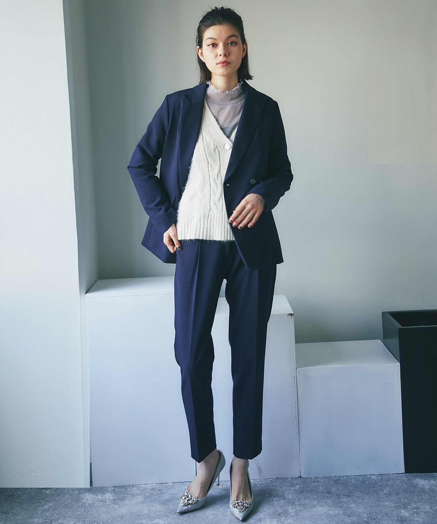 2枚おまとめUNTITLED パンツスーツ ジャケット48 パンツ46 SMILE