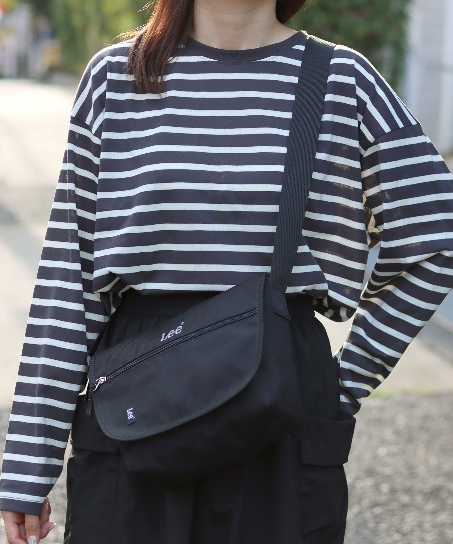 Lazar｜Lee リー ロゴ ワンポイント刺繍 撥水 フラップ ショルダー