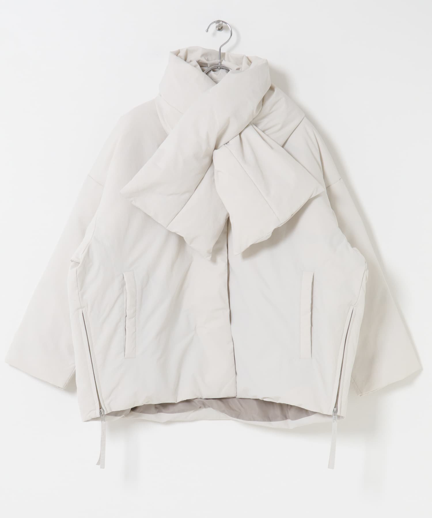 SENSE OF PLACE｜『WEB/一部店舗限定』マフラーツキシームレスダウン