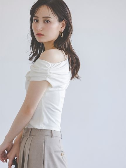 SNIDEL｜ルーズネックカットプルオーバー | Rakuten Fashion(楽天