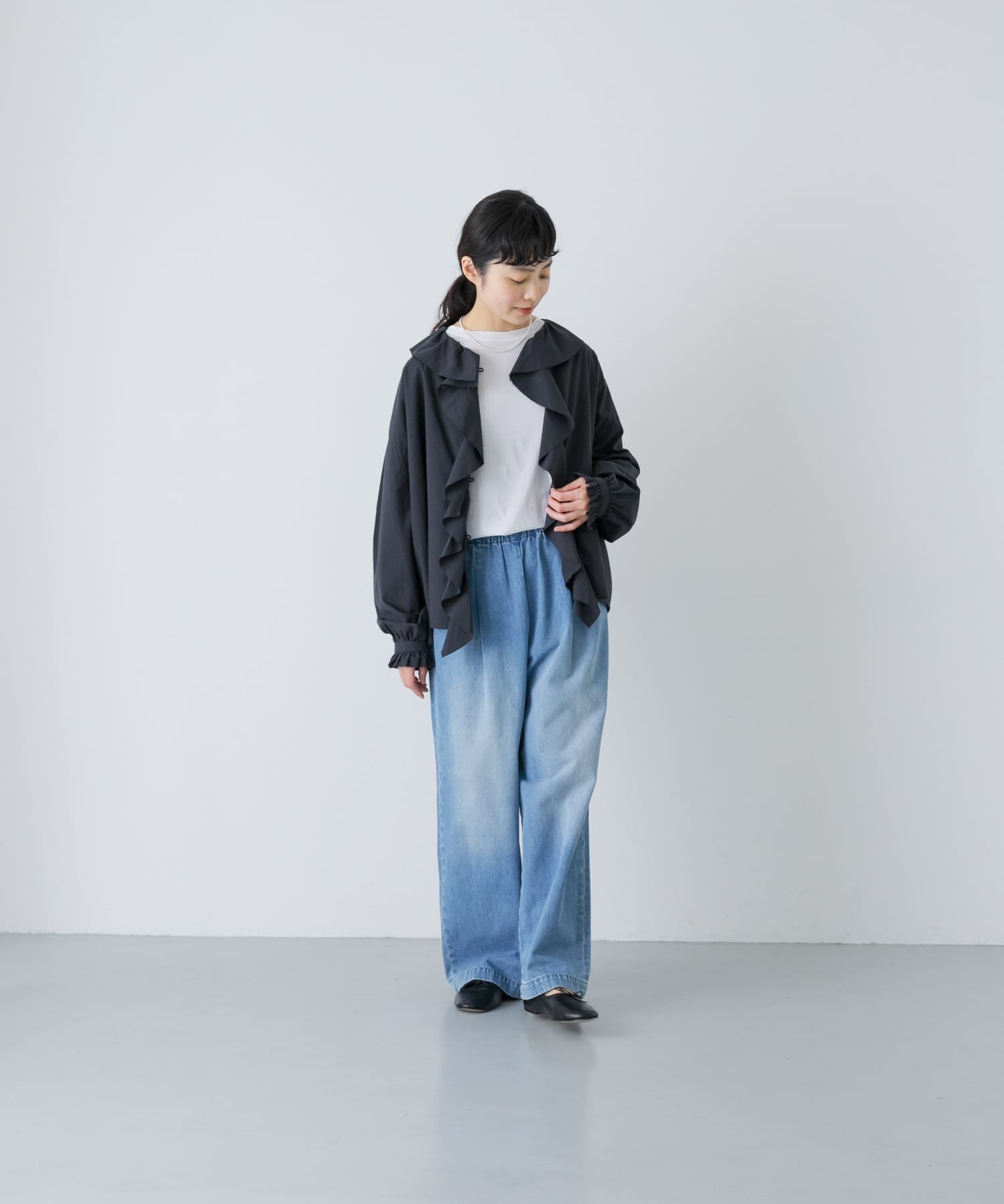 かぐれ｜フェードデニムイージーパンツ | Rakuten Fashion(楽天
