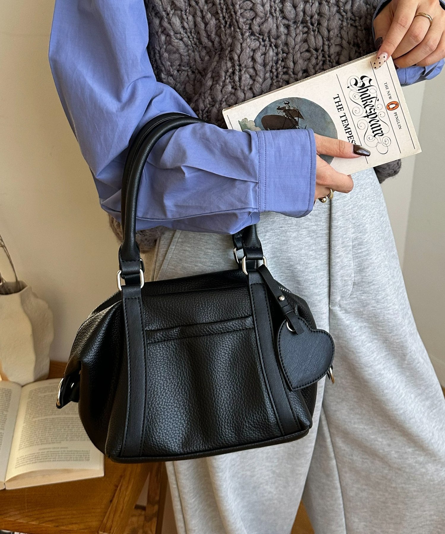 Discoat｜ミラーチャーム付ソフトミニボストンバッグ | Rakuten