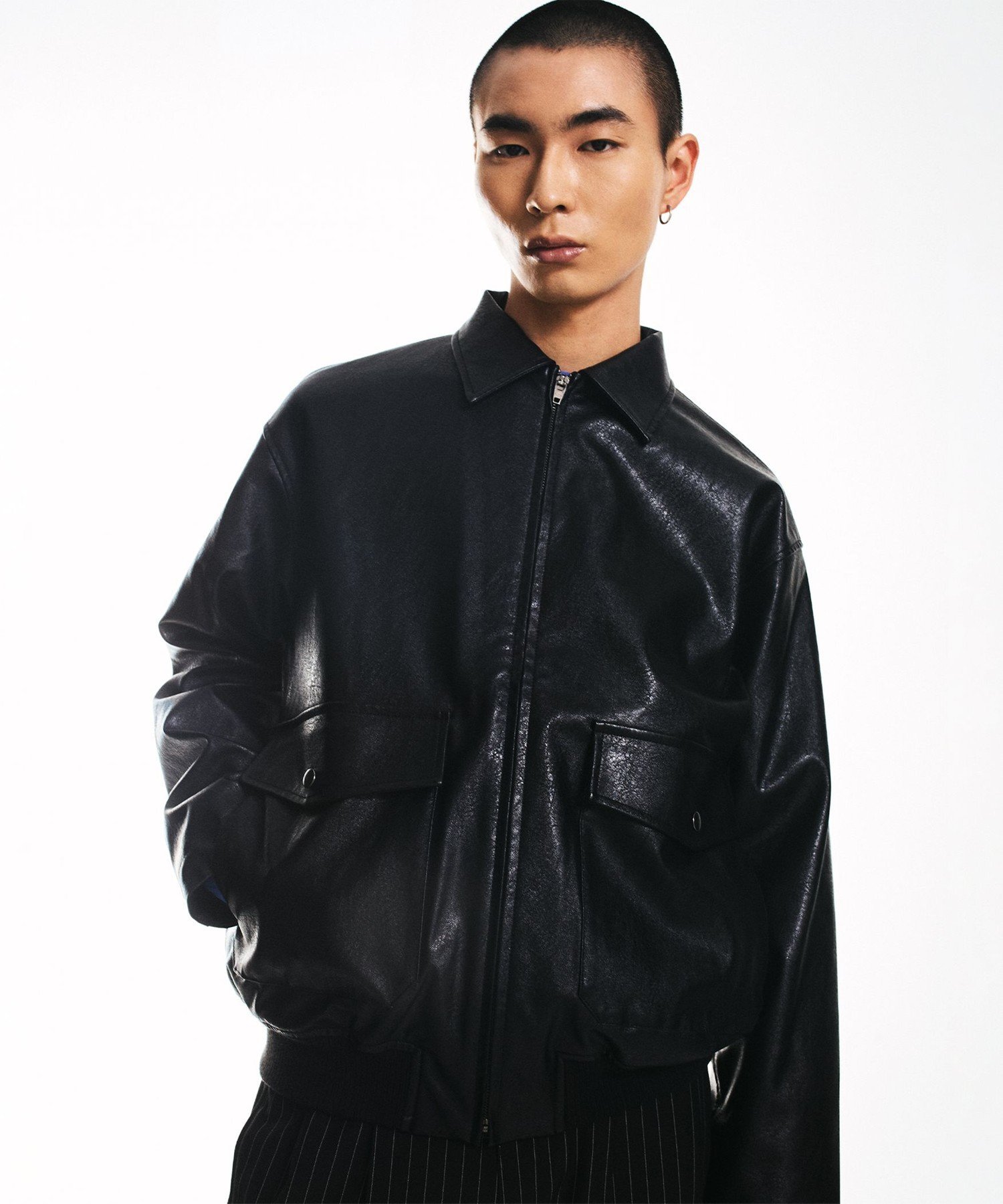 SHIPS｜City Ambient Products: 合成皮革 ショート ジップ ブルゾン