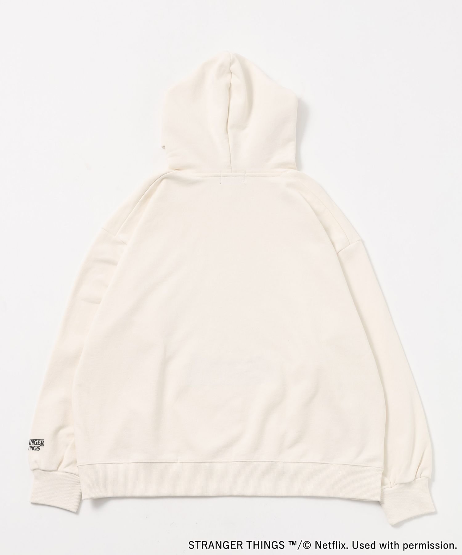 niko and ｜【STRANGER THINGS】コラボ 缶バッチ付きパーカー