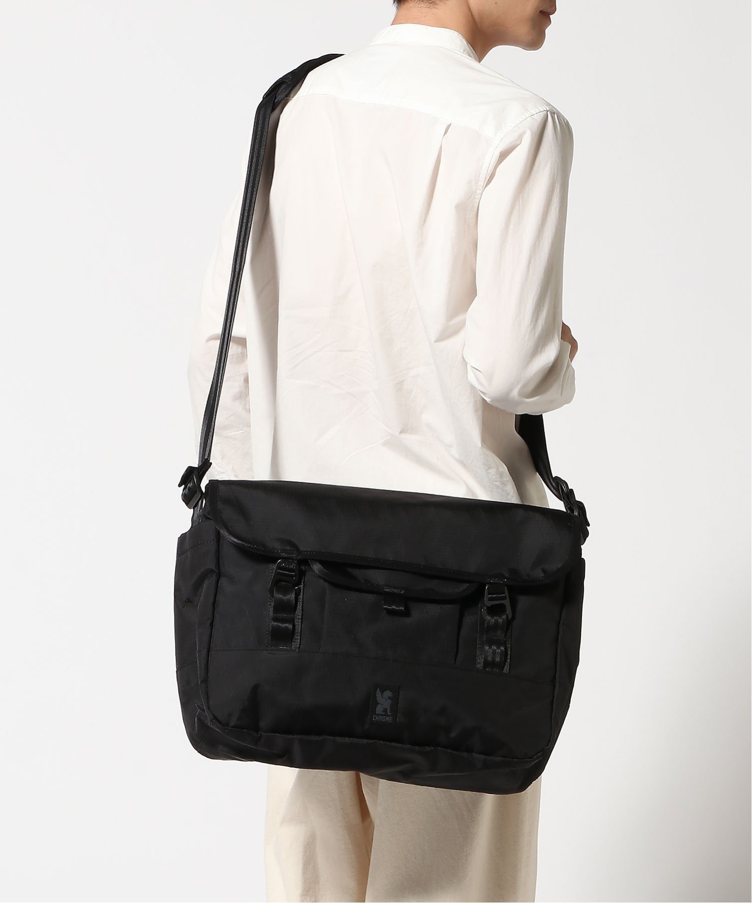 CHROME｜(M)MIDTOWN 20L MESSENGER | Rakuten Fashion(楽天