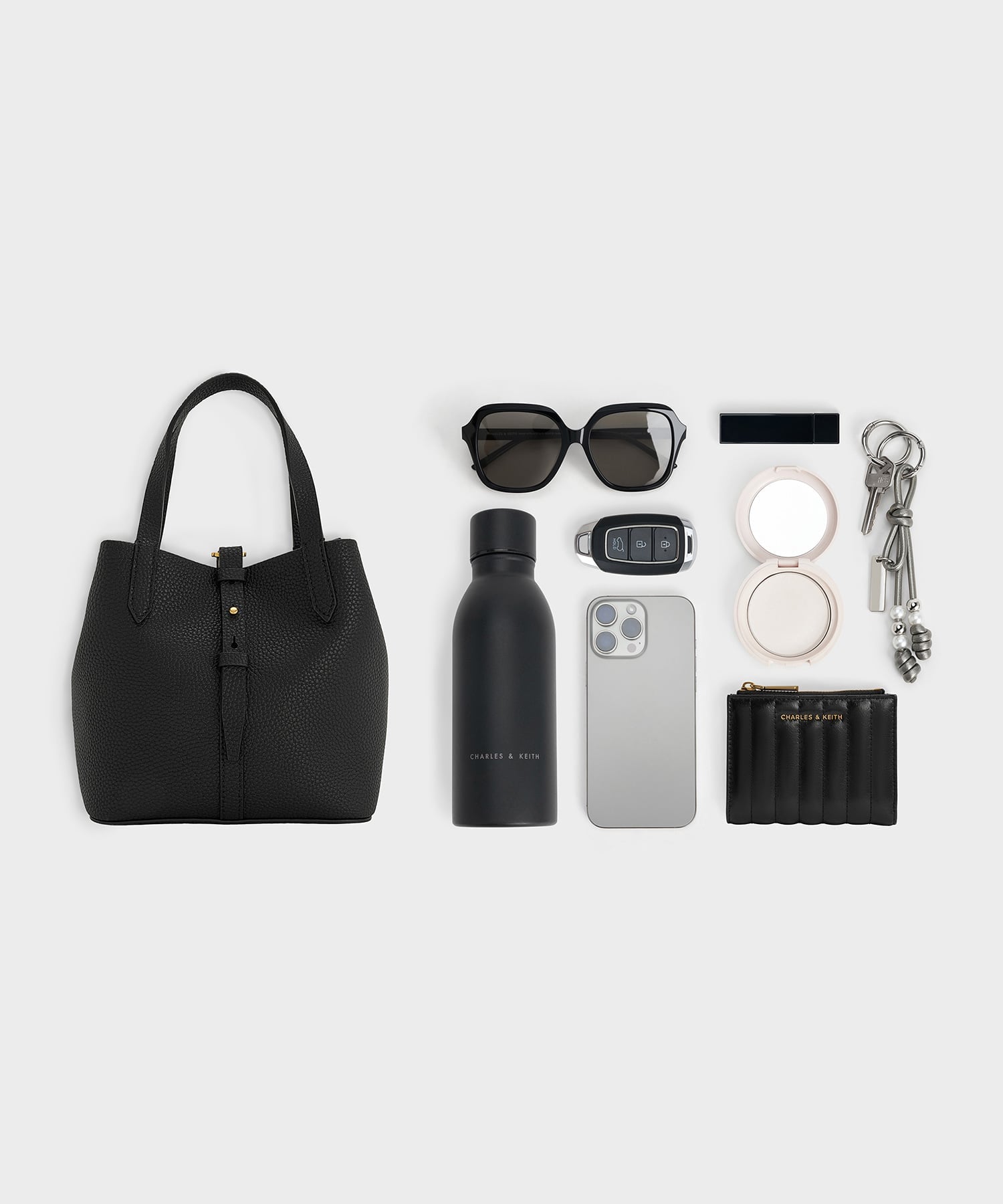 CHARLES & KEITH｜Beryl ベリル リサイクルレザーバケツバッグ