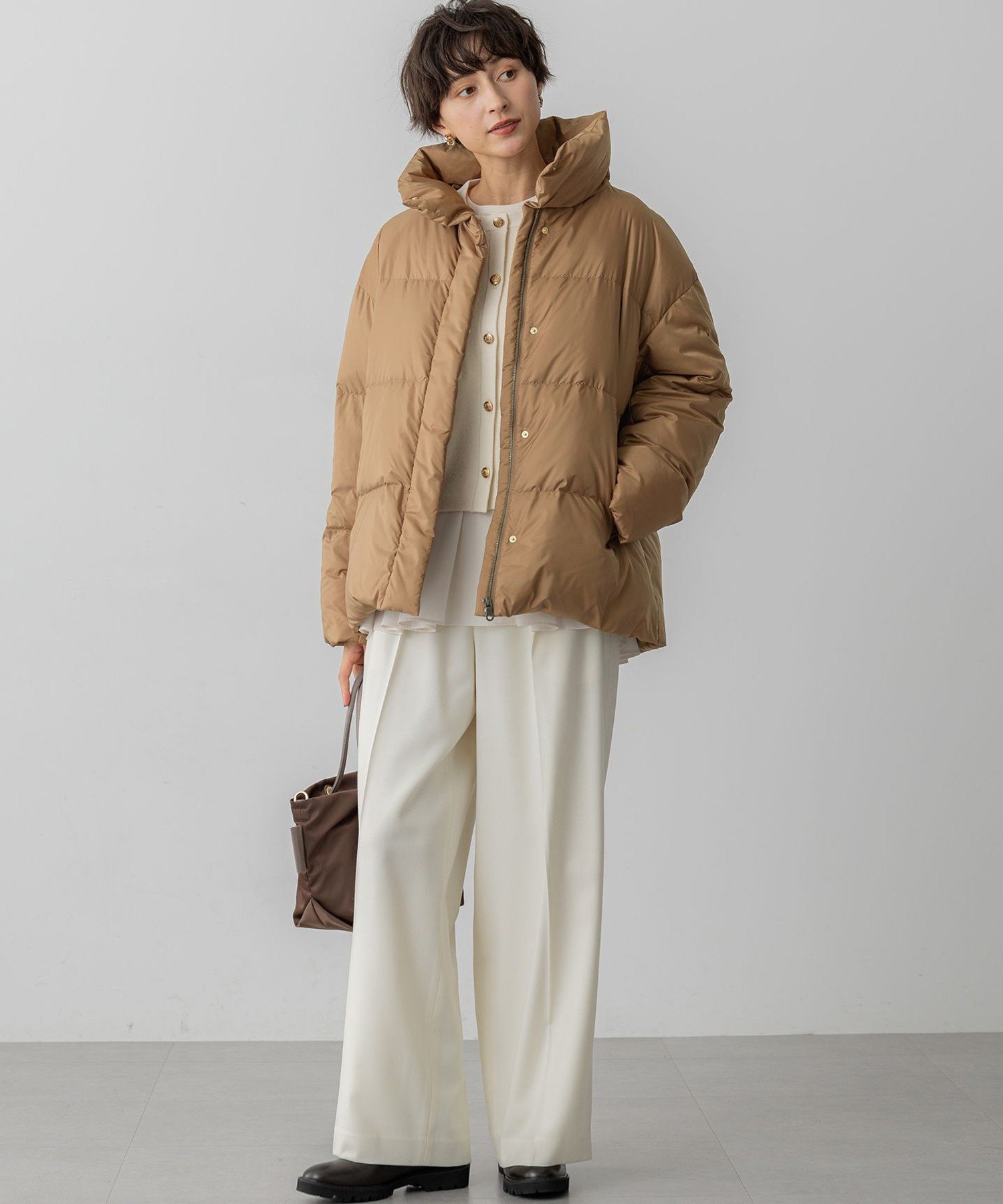 23区｜【Oggi掲載】シレータフタ ハイネック ショート ダウンコート