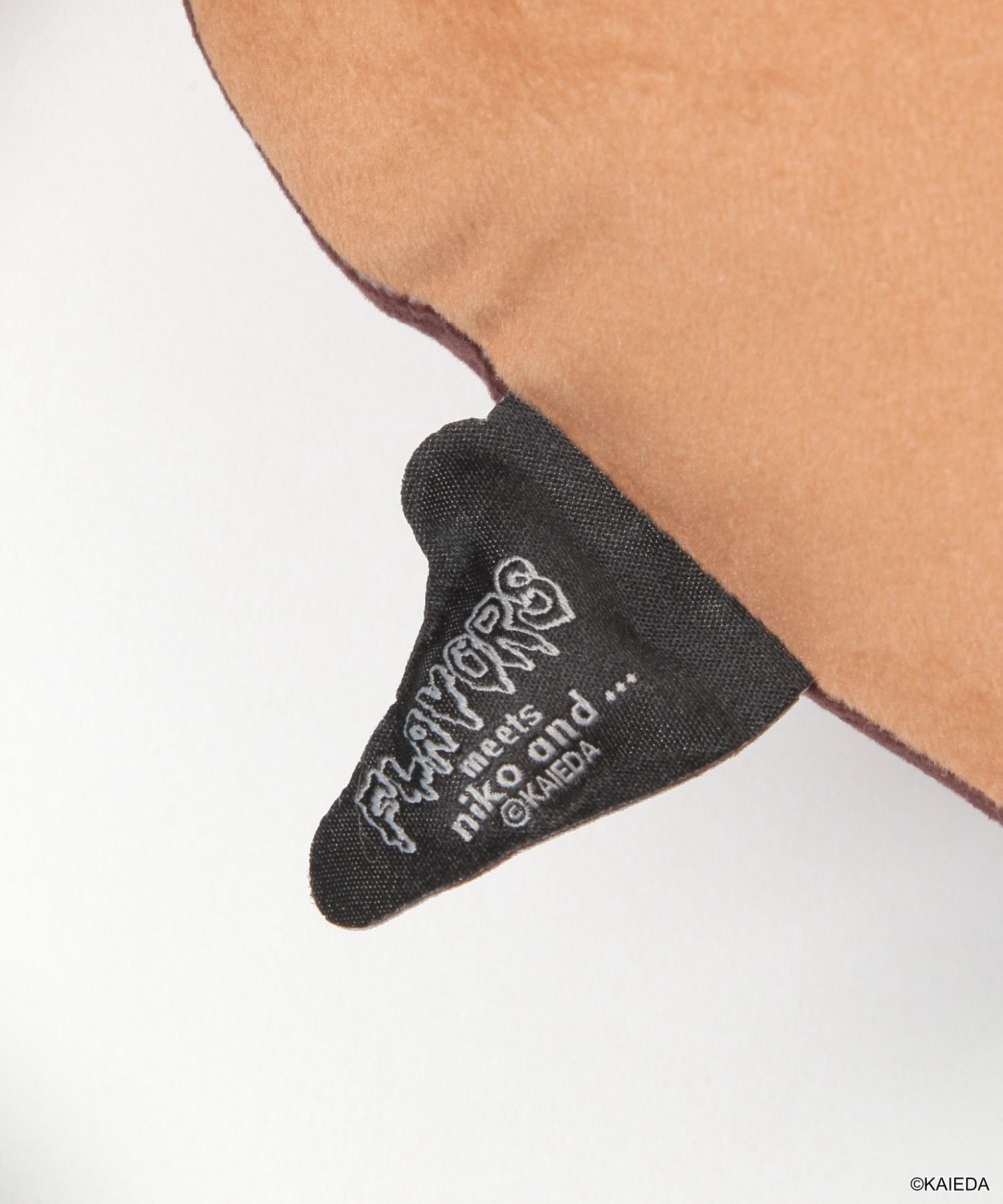 niko and ｜【FLAVORS】コラボ クッション | Rakuten Fashion(楽天