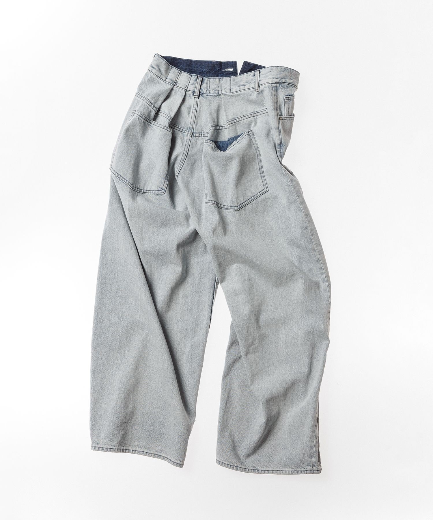 ADAM ET ROPE'｜【サステナブル】バックタックワイドデニム | Rakuten