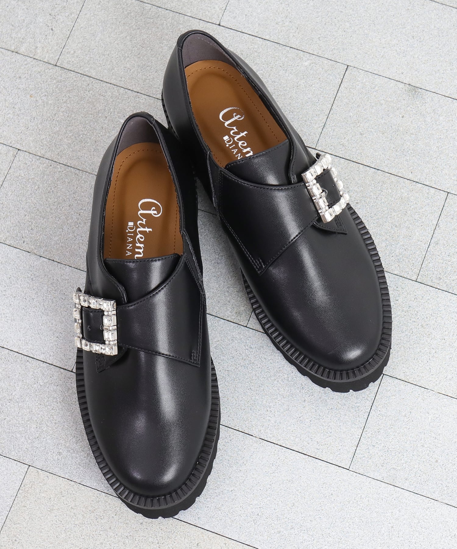 artemis by DIANA｜厚底ビジューバックルローファー | Rakuten Fashion