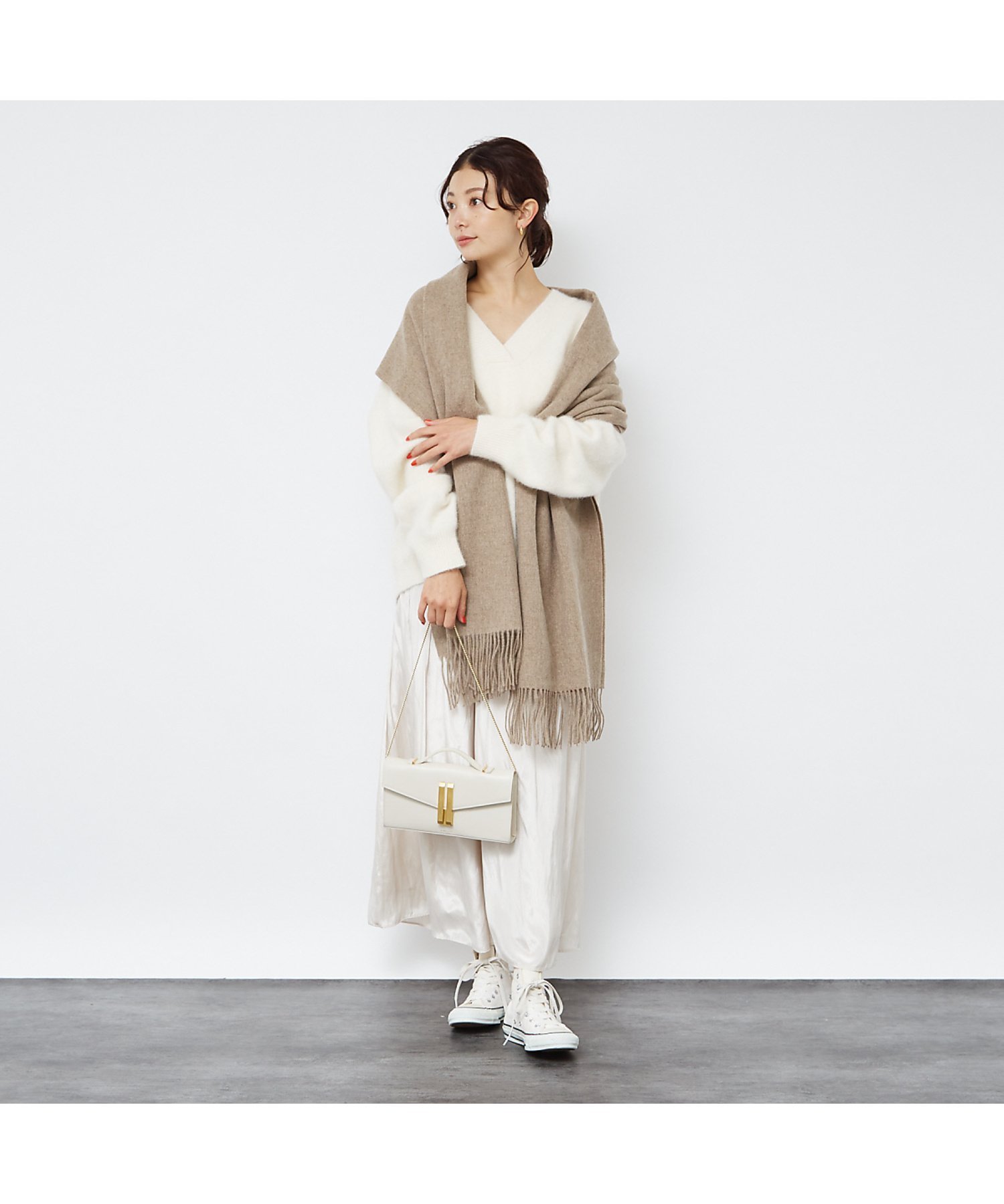 Rouge vif la cle｜フォックスウールVネックラウンドヘムニットプル