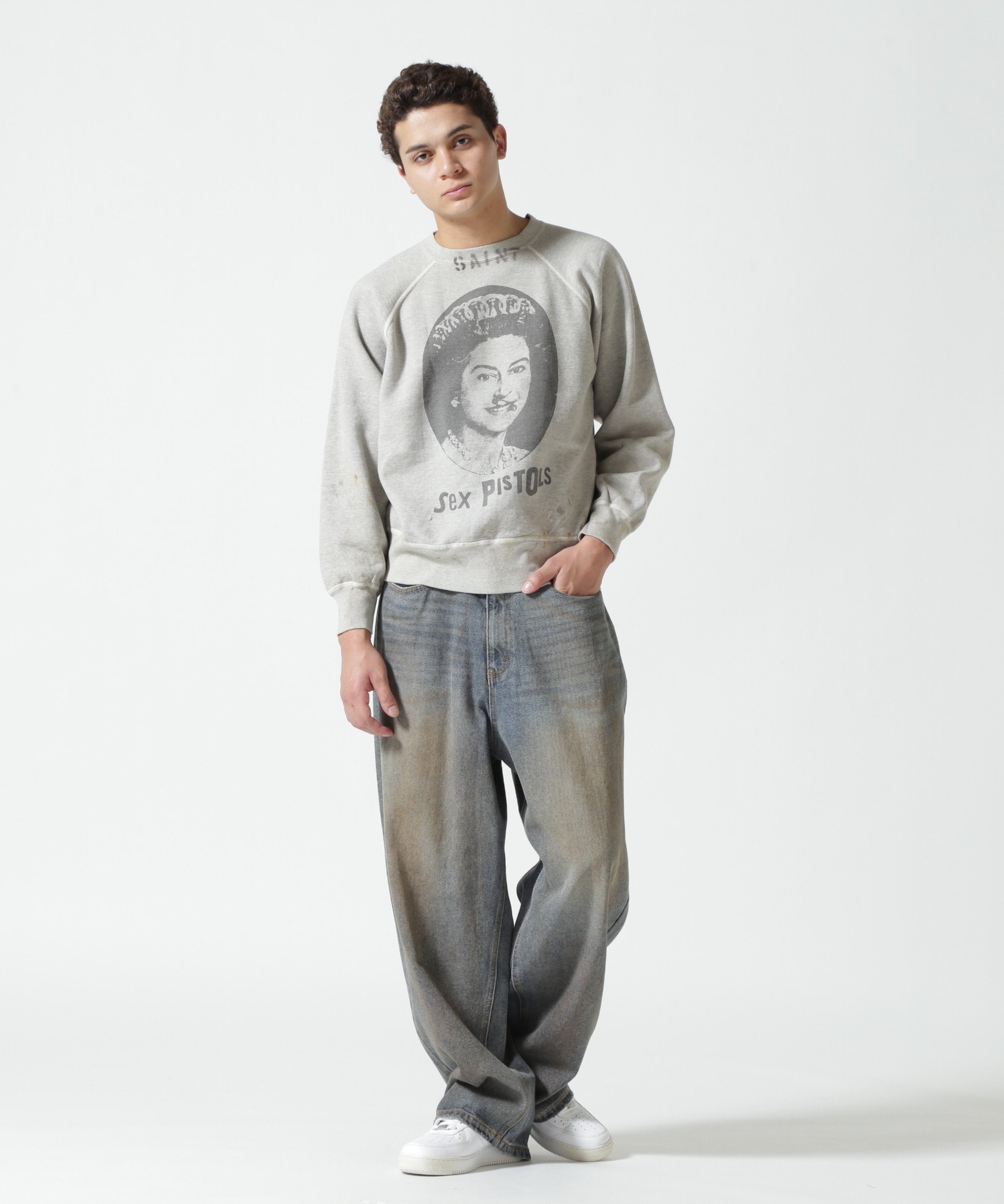 ROYAL FLASH｜SAINT MICHAEL/セントマイケル/SP_CREW SWEAT/QUEEN/GRAY