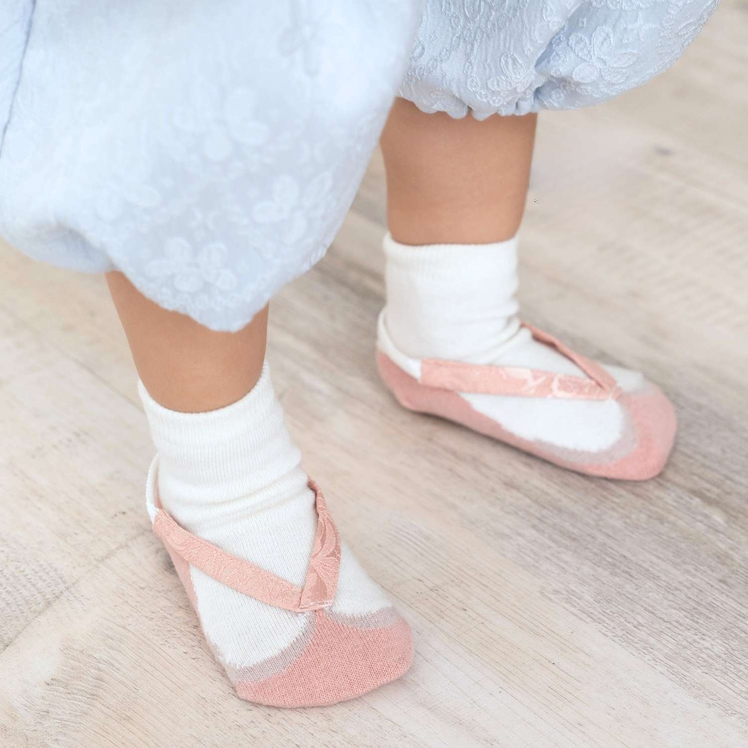 楽天市場】新色追加 ベビー 靴下 草履風 足袋 袴 ロンパース お揃い