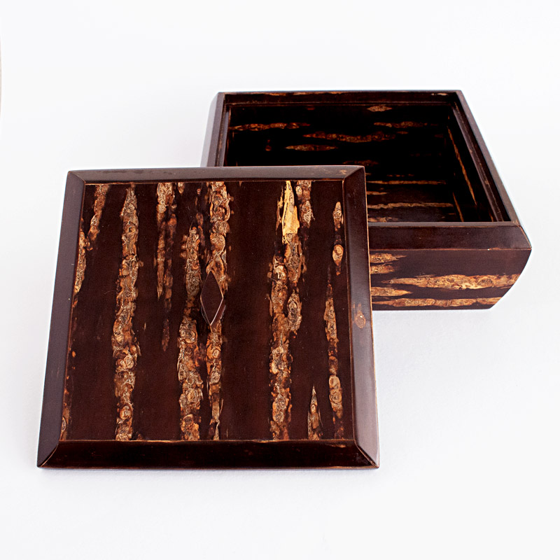 楽天市場】【アウトレット】桜皮製 角菓子器（フタ付） / 工芸品 雑貨