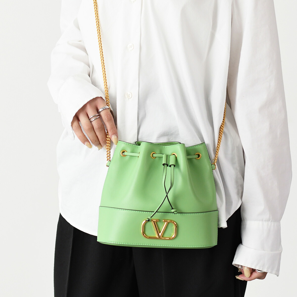 楽天市場】VALENTINO ヴァレンティノ バッグ Vロゴ シグネチャー