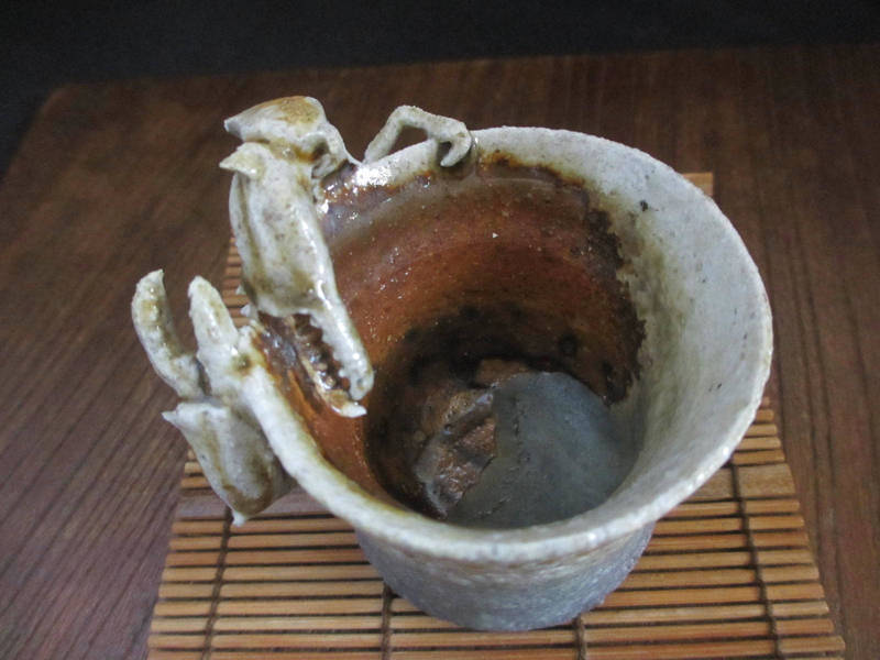 楽天市場】ぐい呑み □ 浜田敦士作 焼締 蟹 ぐい呑 (共箱) 【和食器