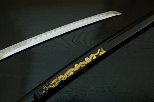 楽天市場】模造刀 日本刀 彫金 竜・黒（大刀） 豪華彫金入り（刀身龍彫