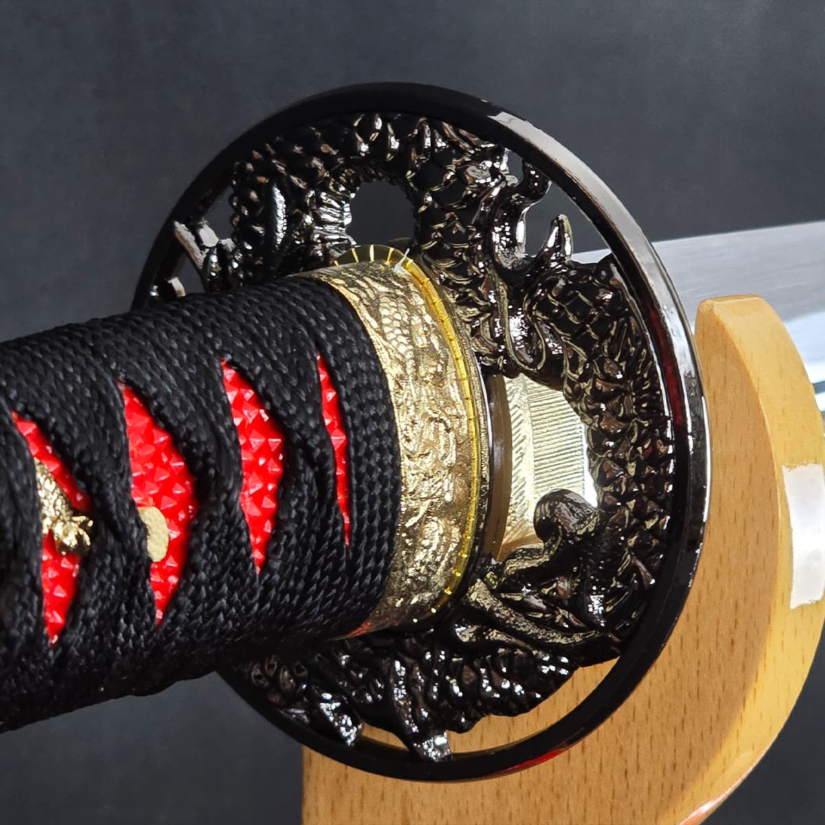 楽天市場】模造刀 真田幸村拵え 朱鞘六文銭 妖刀村正 コスプレのグッズ