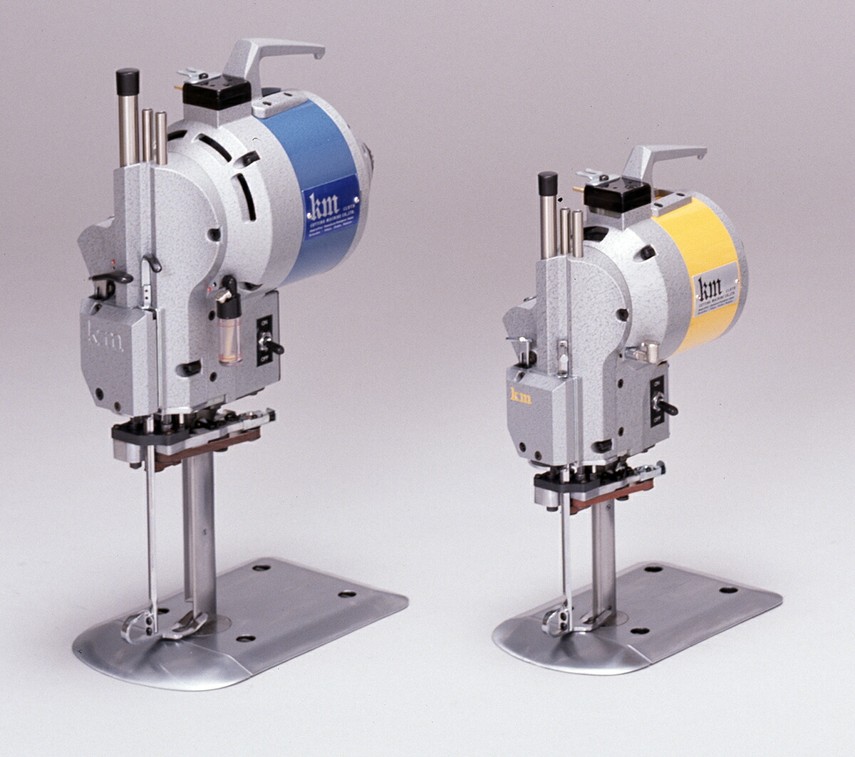 楽天市場】KM ケーエム 裁断機AU用立刃7吋(インチ)立刃式裁断機 12枚