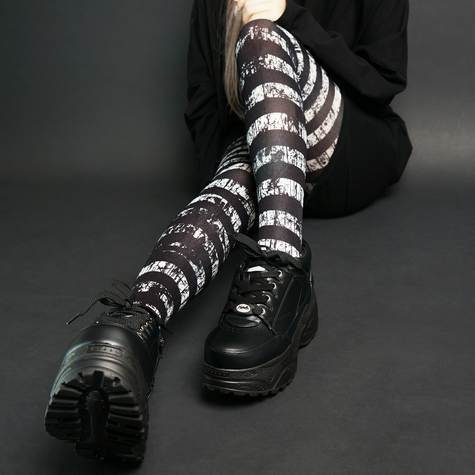 楽天市場】闇落ちボーダープリントタイツ : SOXXI