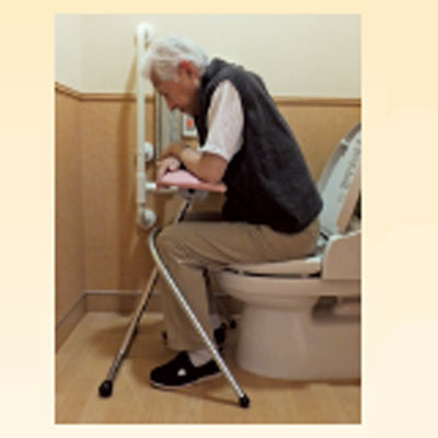 楽天市場】姿勢補助手すり 楽助さん (トイレ用品 福祉用具 排泄介護