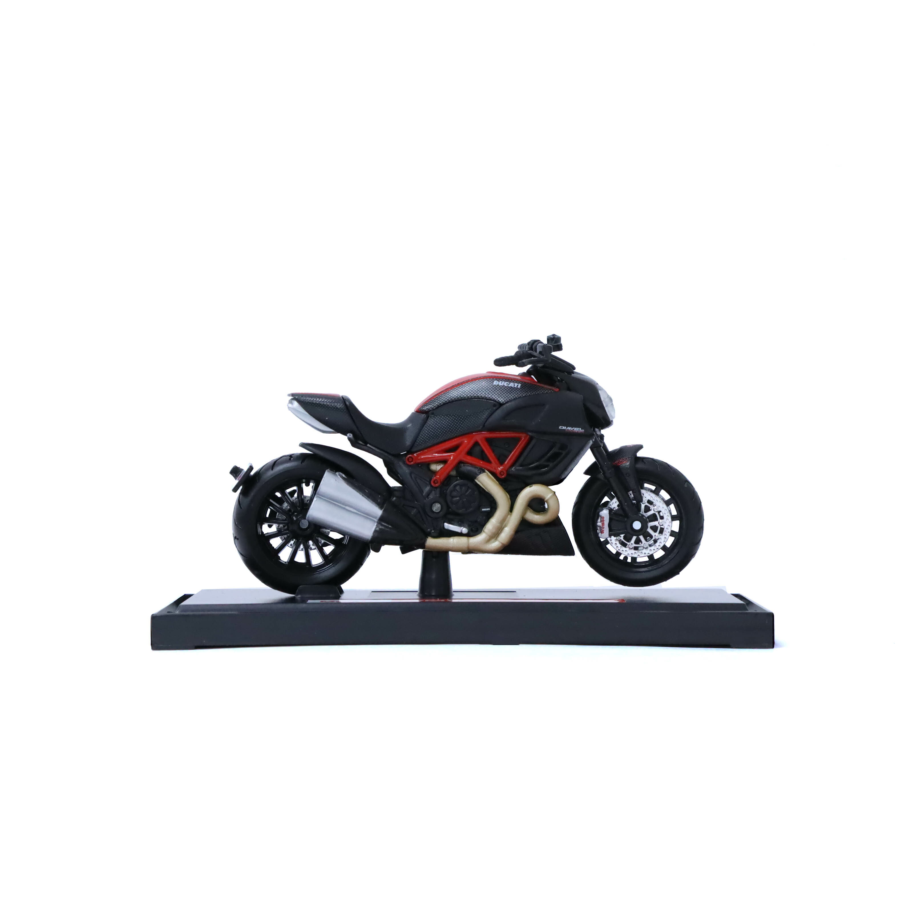 楽天市場】【楽天スーパーSALE・10%OFF】【P5倍】Maisto 1/18