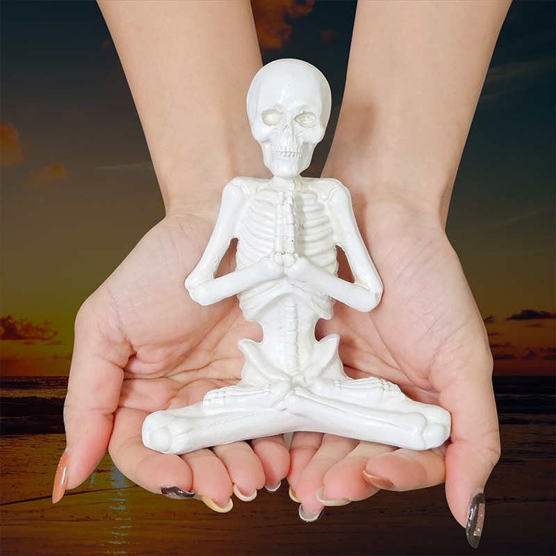 楽天市場】ガイコツ 置物 ドクロ 置物 スカル オブジェ お祈りポーズ