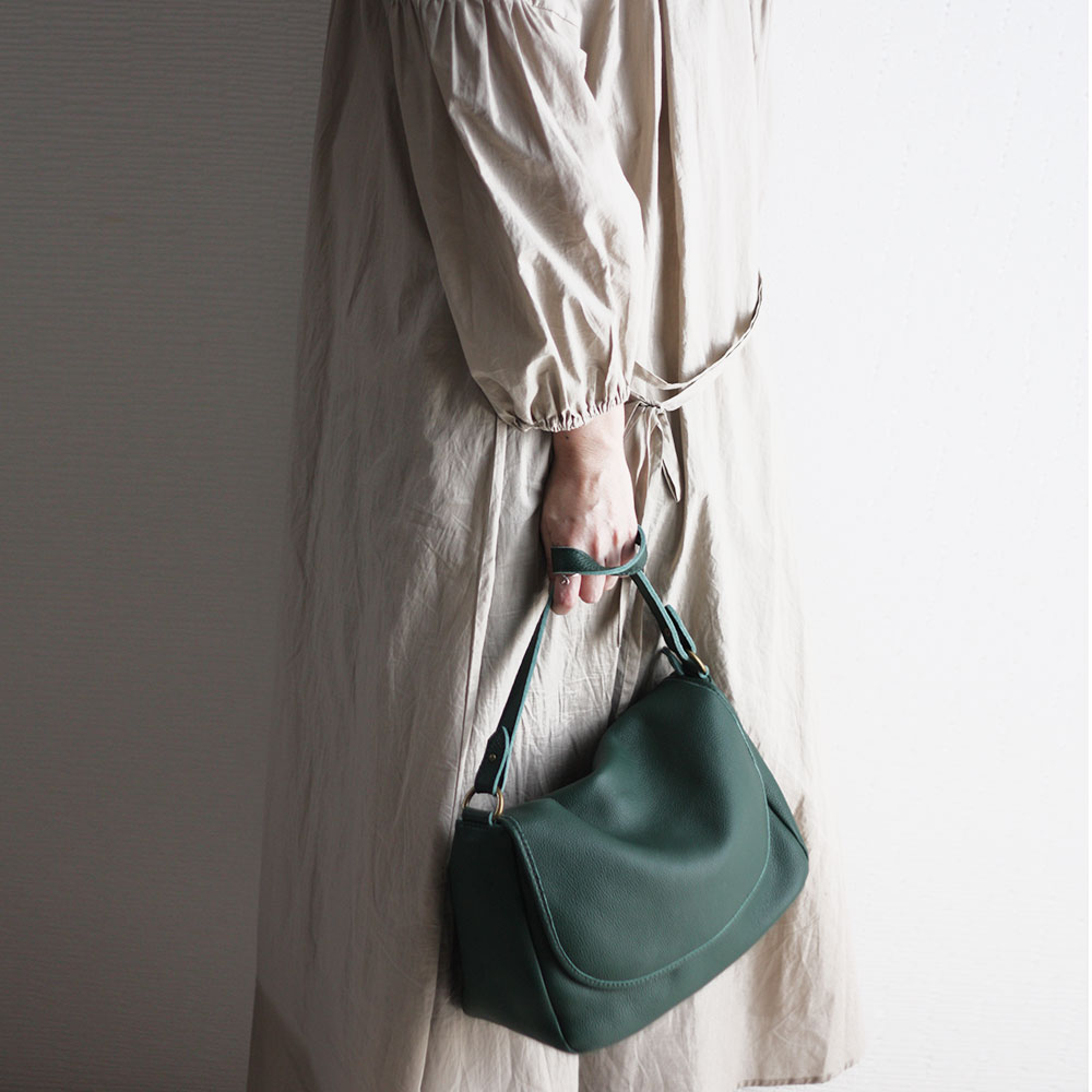 楽天市場】＼ポイント5倍／【スーパーSALE30％OFF】本革 フラップ