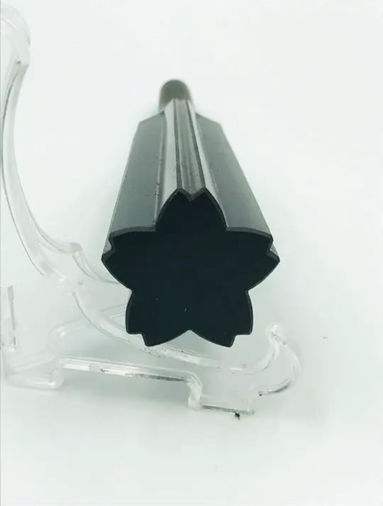 楽天市場】【 黒檀 糸巻〈桜〉8.5 (仕込み込) 】津軽三味線用 糸巻き 8