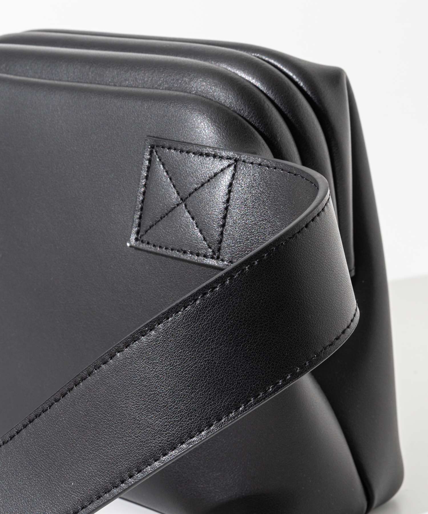 楽天市場】【MAX18%OFF】 オソイ OSOI MINI BROT ショルダーバッグ