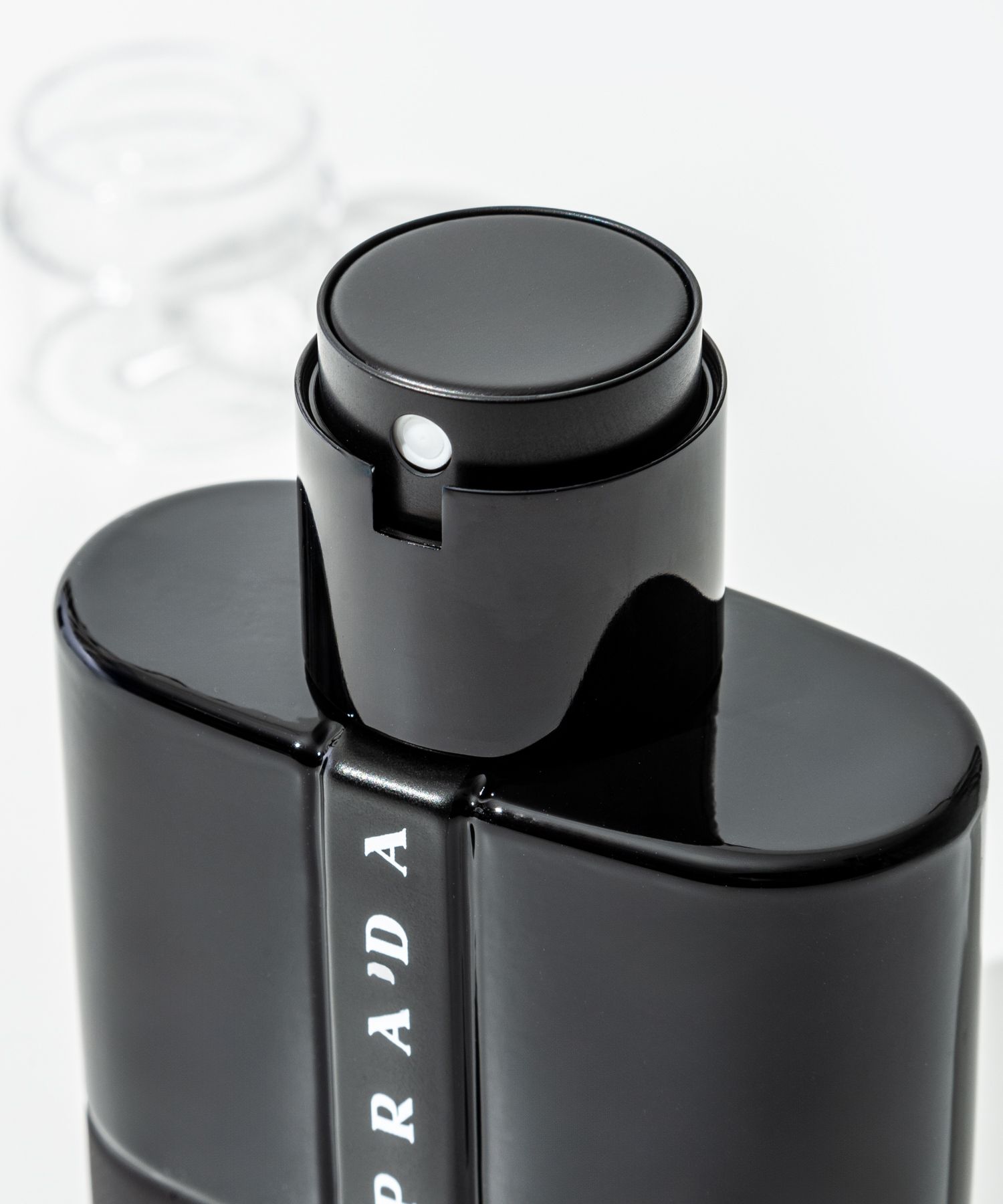 楽天市場】プラダ PRADA ルナロッサ ブラック EDP 50ml