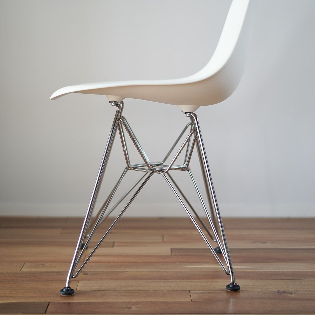 極美品 正規品 ハーマンミラー イームズ シェル サイド チェア DSR