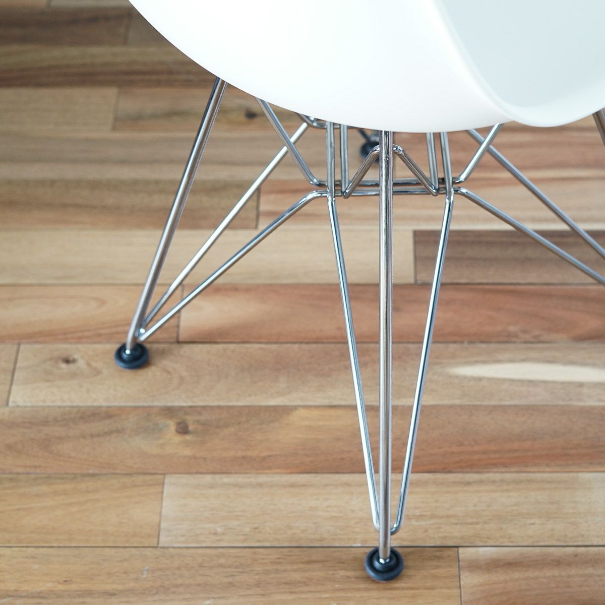 楽天市場】【ハーマンミラー正規品／5年保証／イームズチェア／本物