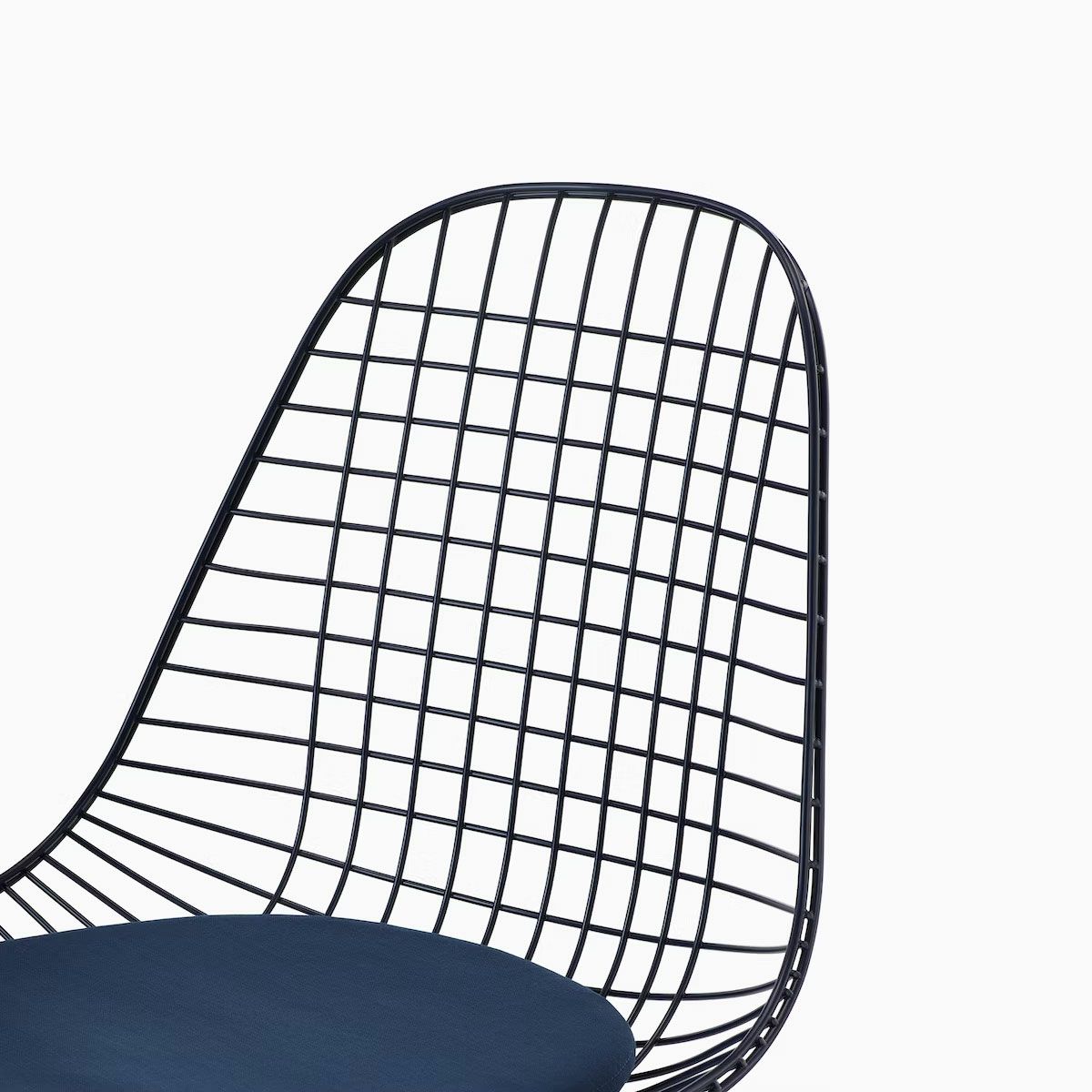 楽天市場】【ハーマンミラー正規品／5年保証／イームズチェア／本物