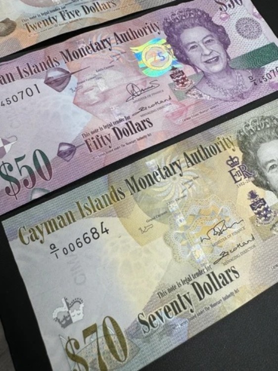 楽天市場】ケイマン諸島記念セット25 50ドル紙幣と70ドル紙幣 2022 UNC