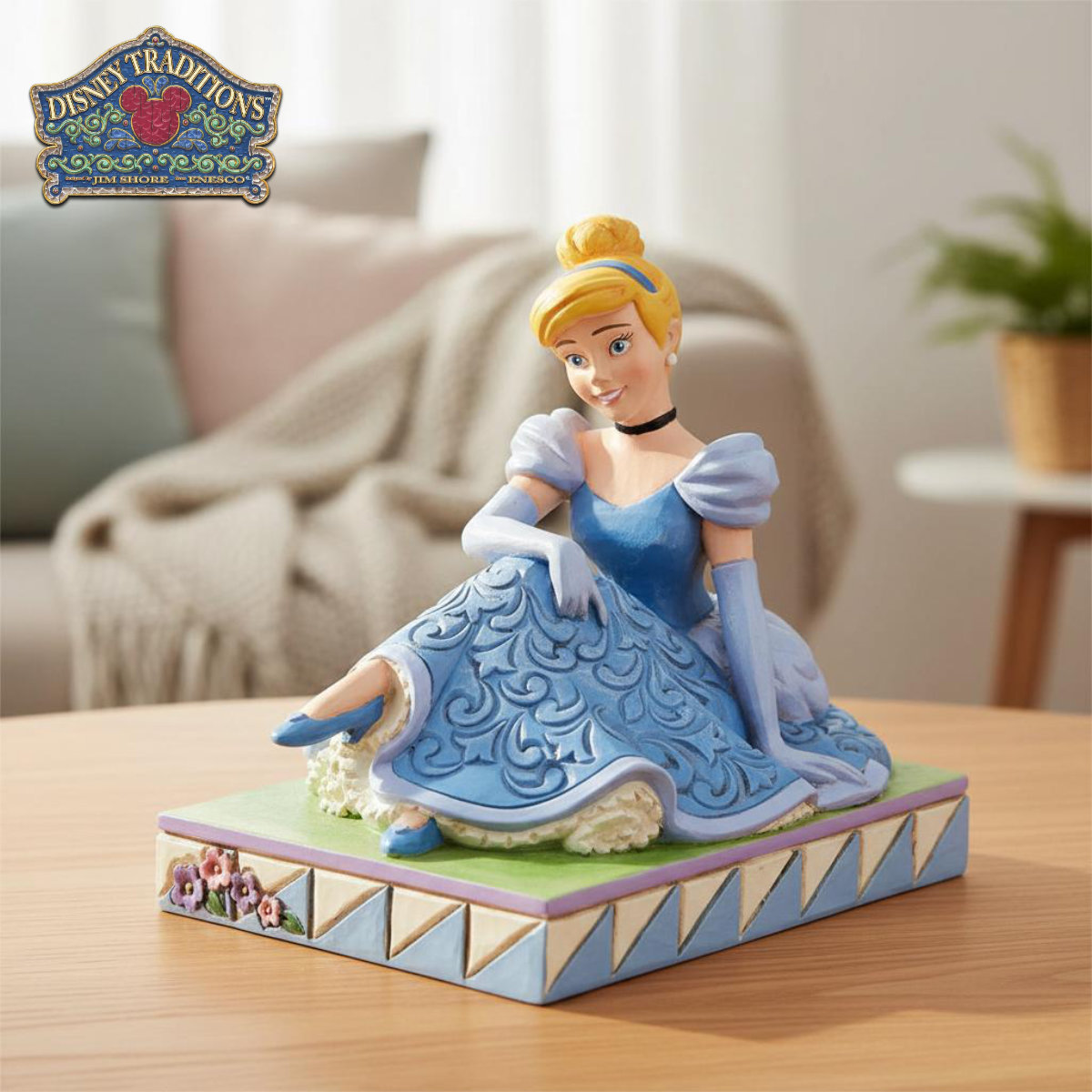 楽天市場】 シンデレラ お座りポーズ 8.5cm | ディズニー